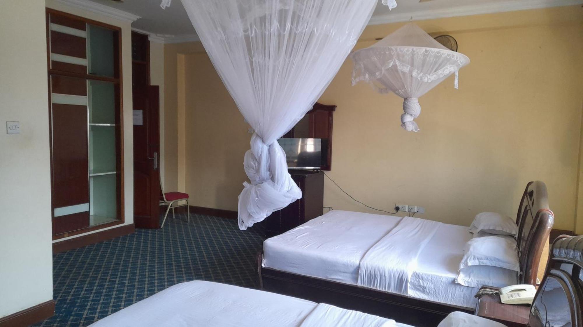 New Jbk Hotel Kampala Dış mekan fotoğraf
