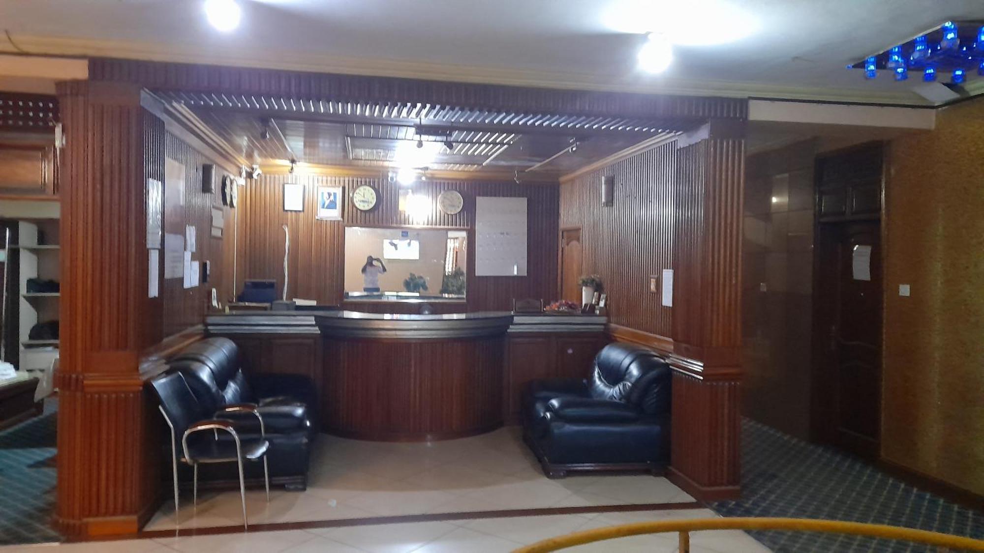 New Jbk Hotel Kampala Dış mekan fotoğraf