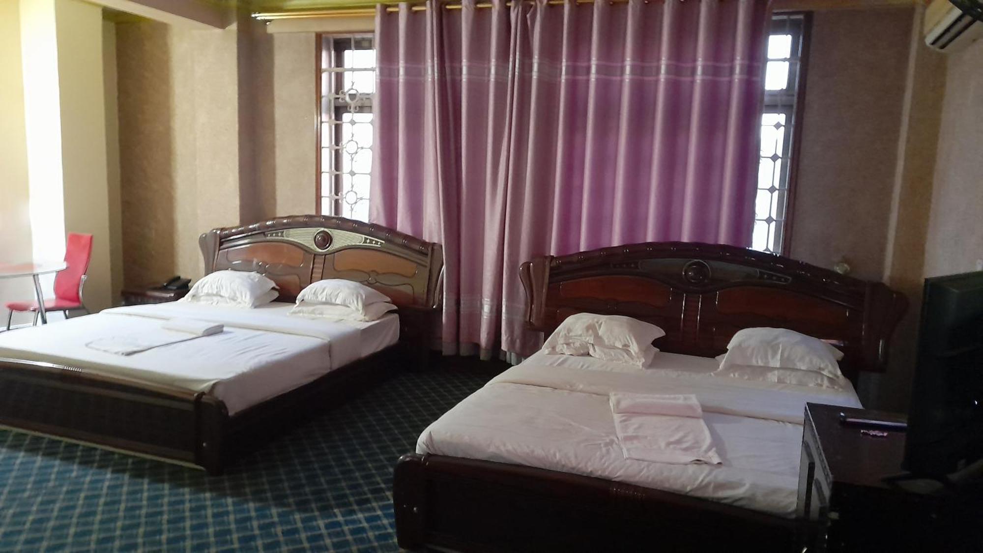 New Jbk Hotel Kampala Dış mekan fotoğraf