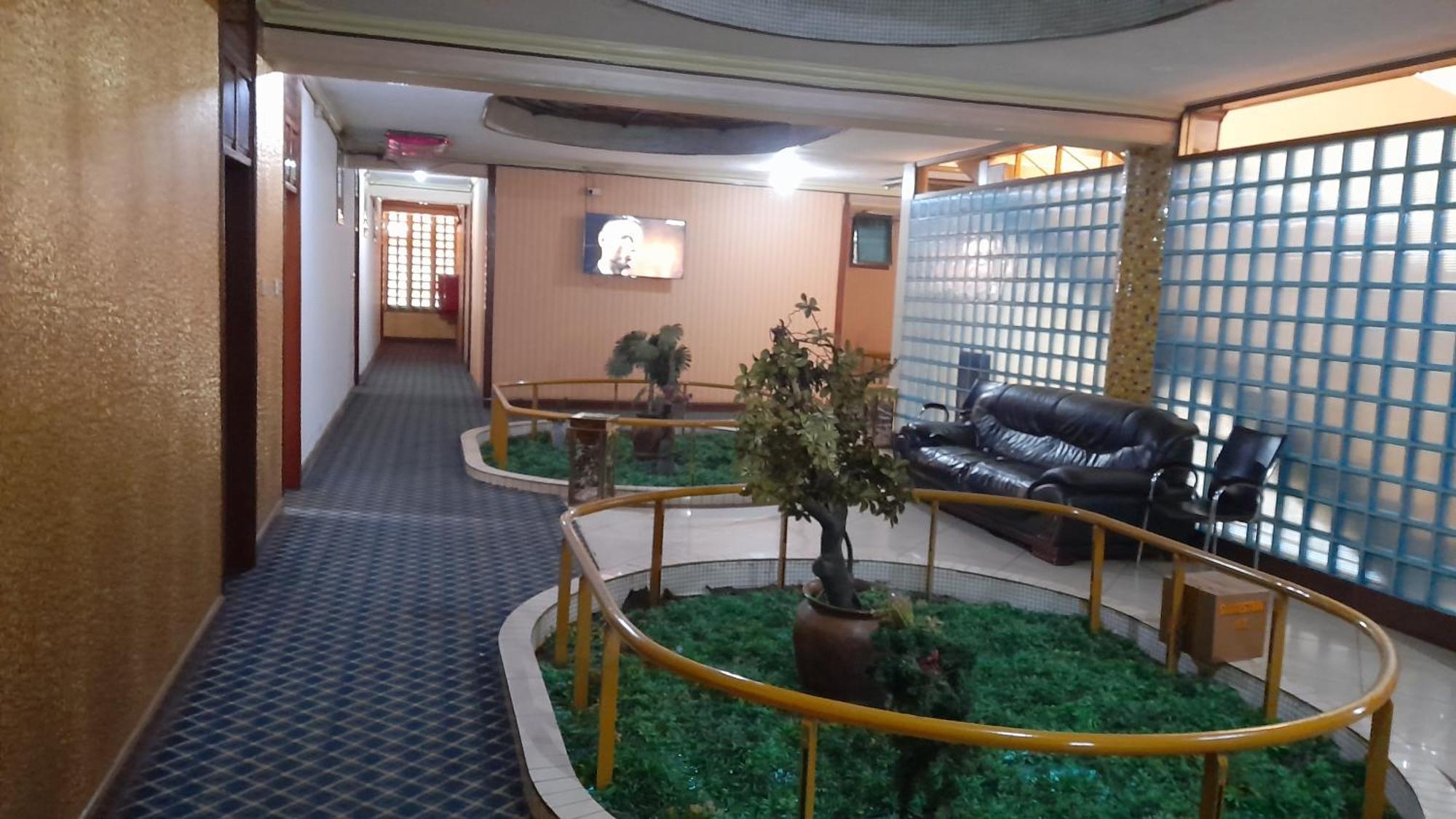 New Jbk Hotel Kampala Dış mekan fotoğraf