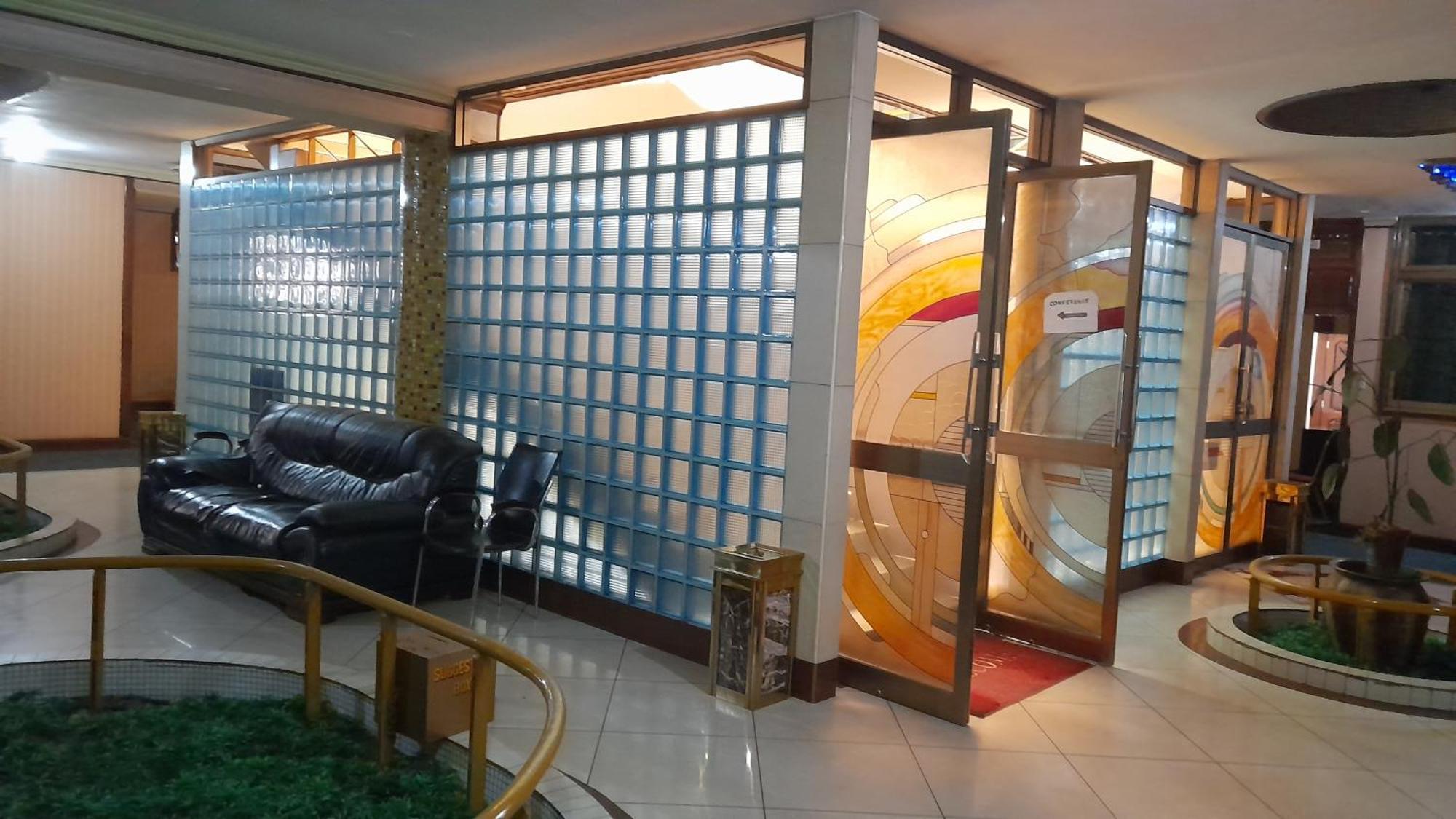 New Jbk Hotel Kampala Dış mekan fotoğraf
